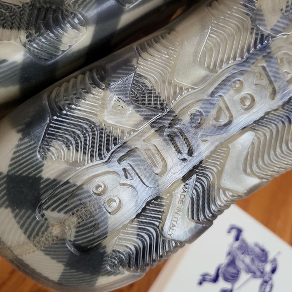 Burberry Plaid Slide Sandals - Picture 9 of 12